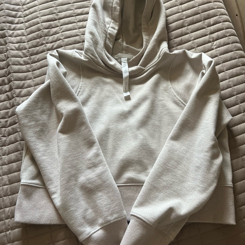 Lululemon Loungeful cropped spark gold hoodie size 4, worn once